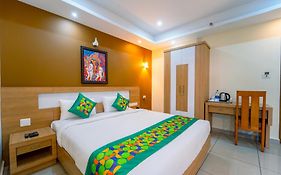 Treebo Sree Varshavilas Regency, 2 Mins From Guruvayoor Temple